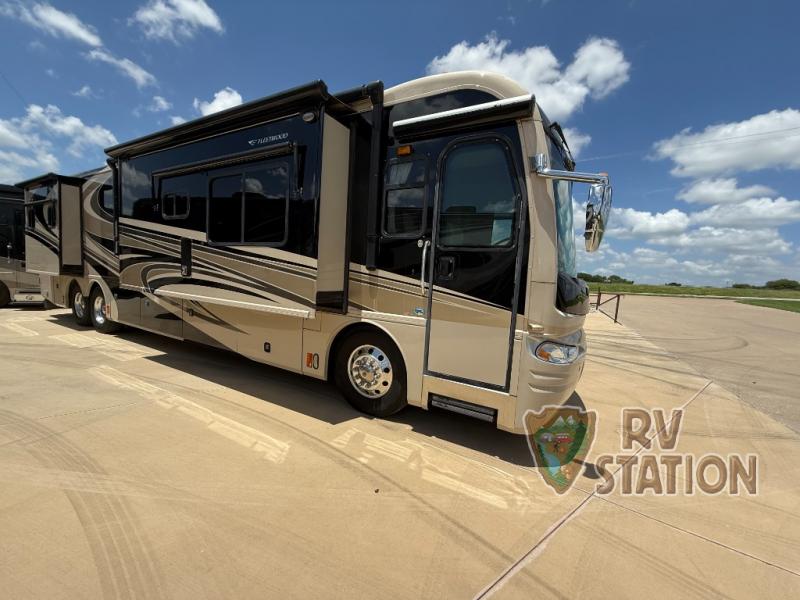 2007 Fleetwood RV Revolution LE 42N for sale in Lorena, TX